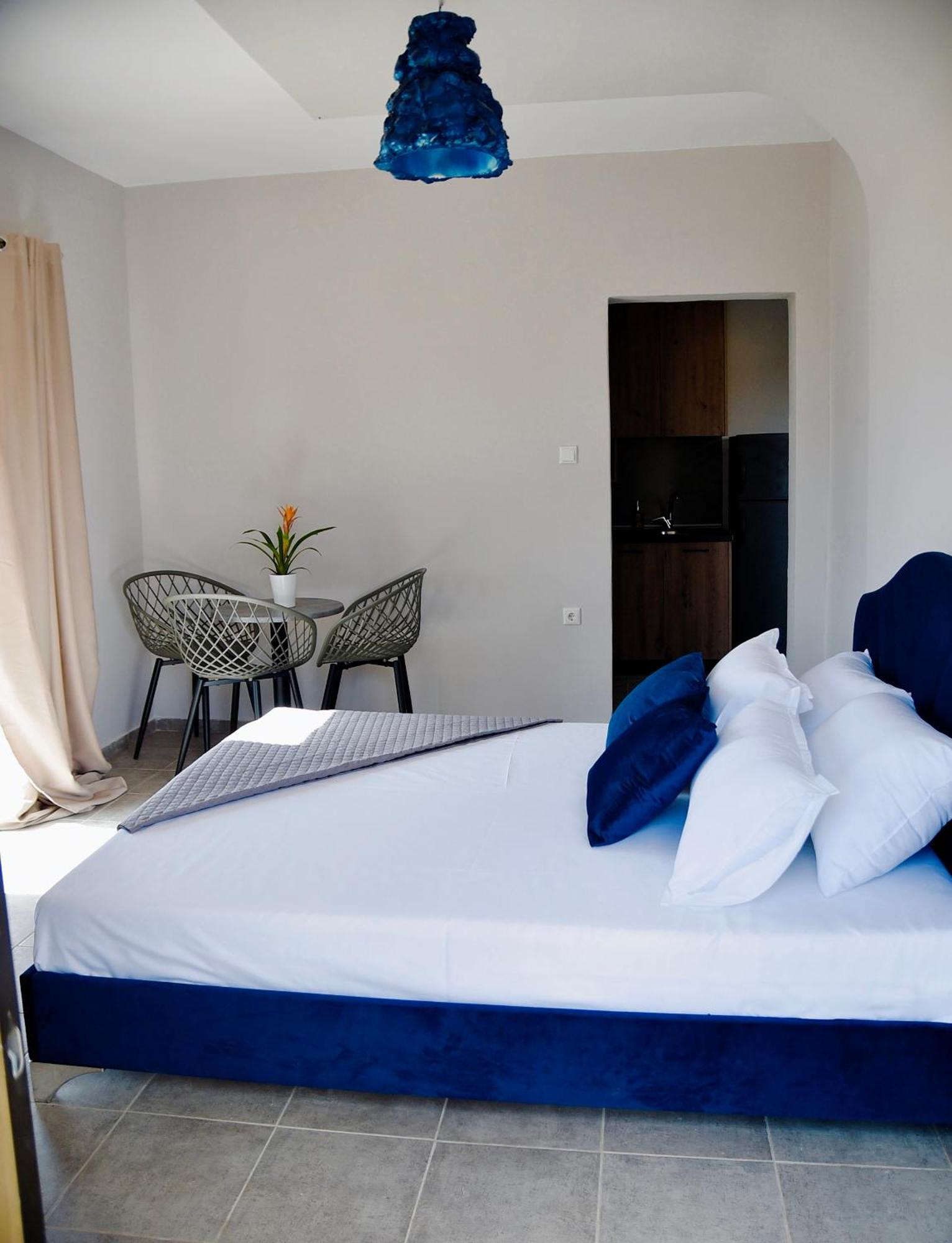 Room Nine 9 Beachfront Apartments Nea Kallikrateia Eksteriør bilde