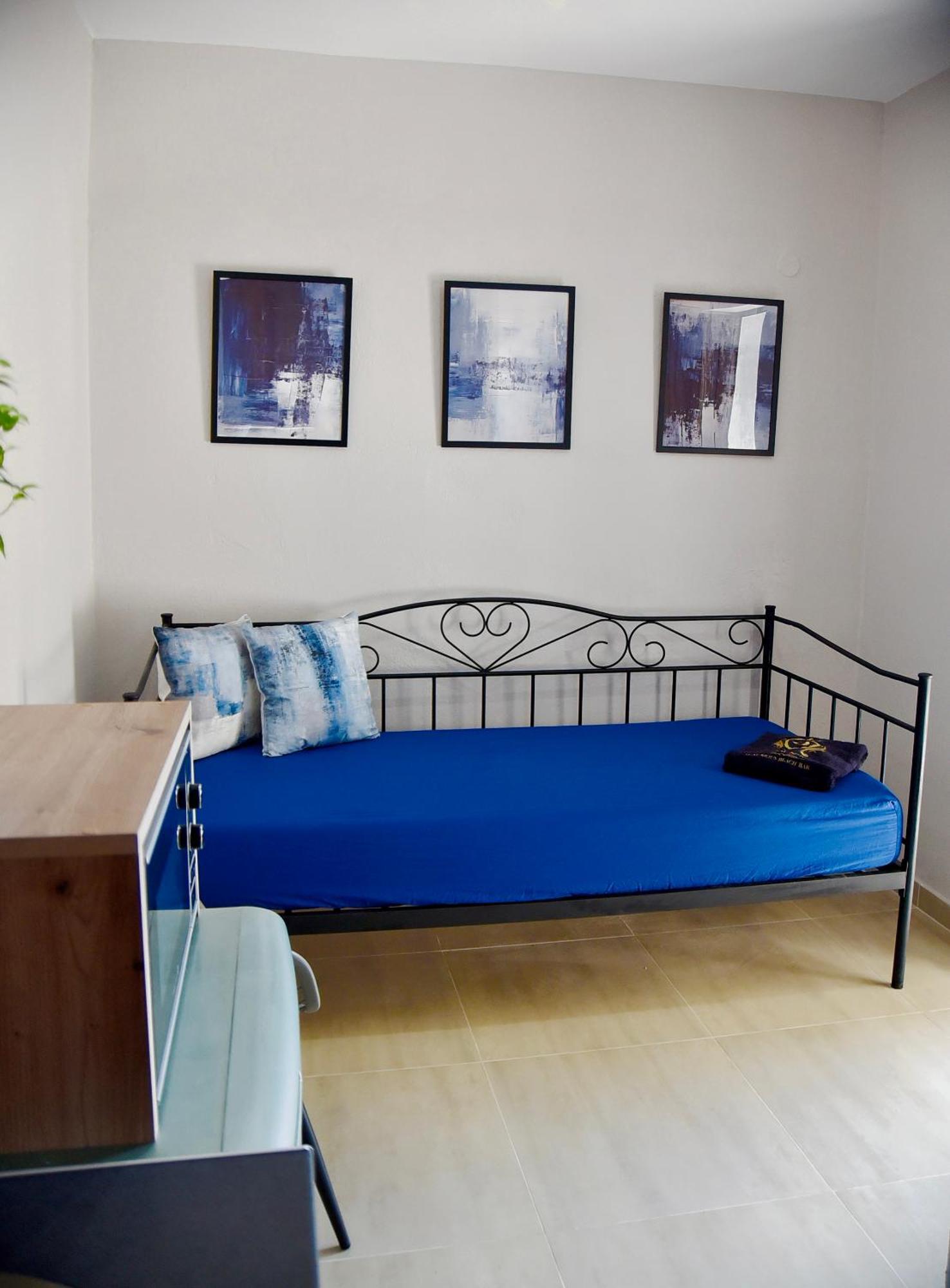 Room Nine 9 Beachfront Apartments Nea Kallikrateia Eksteriør bilde